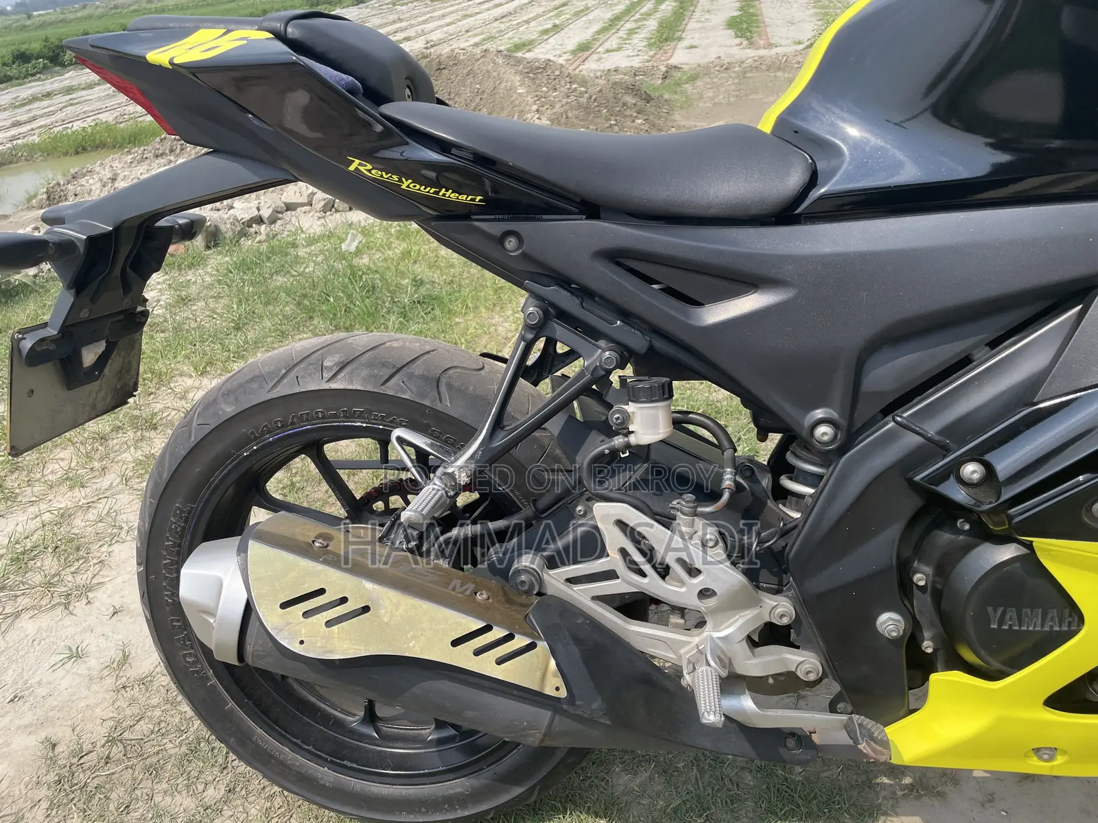Yamaha R15 2022 Black