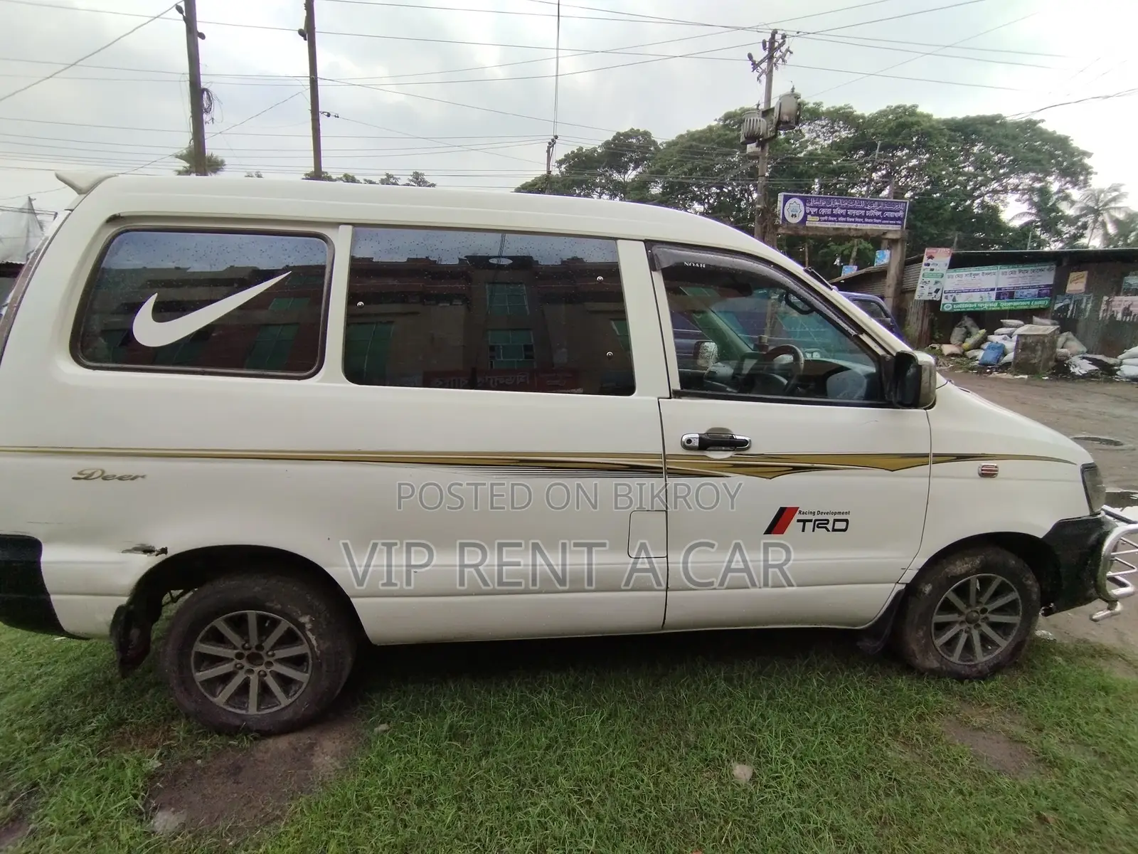 Toyota Voxy 2005 White