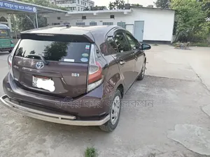 Toyota Aqua 2014 Gray