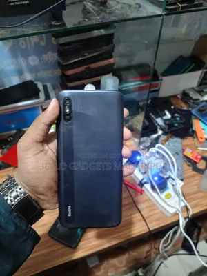 নষ্ট ফোন কেনা হয়।