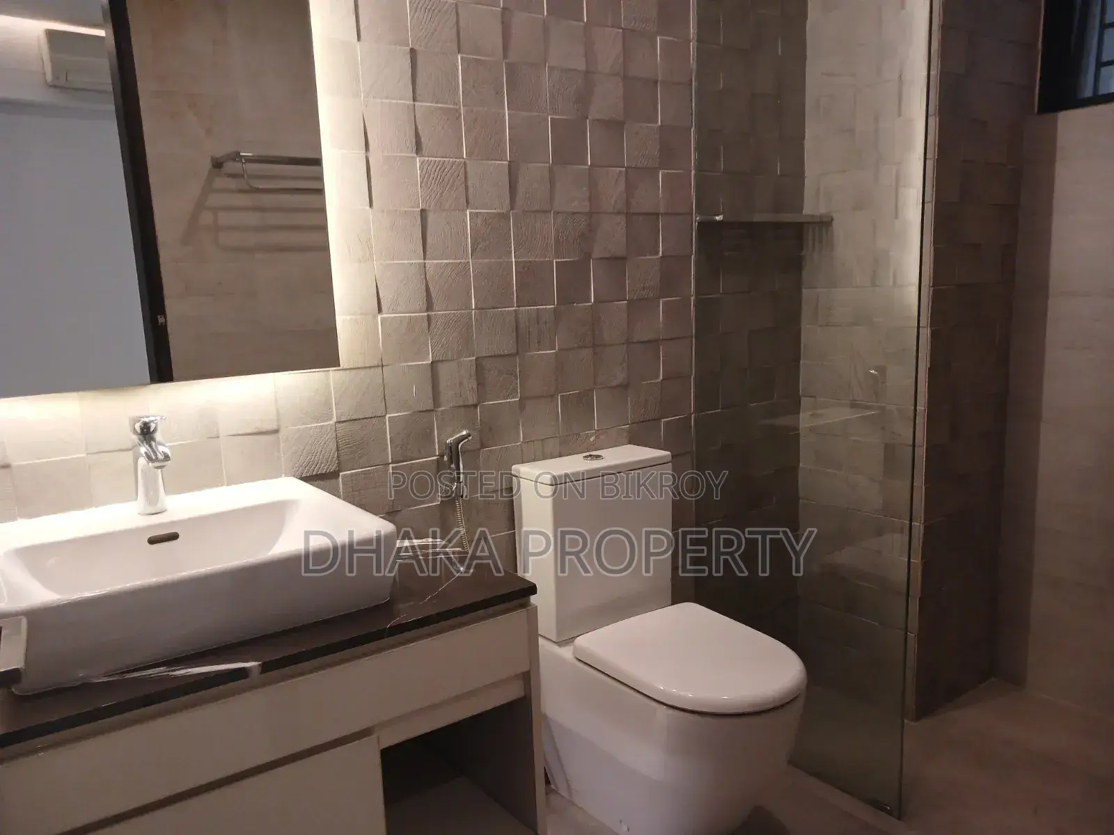 4 Bedroom Apartment in SPL, Baridhara for Rent