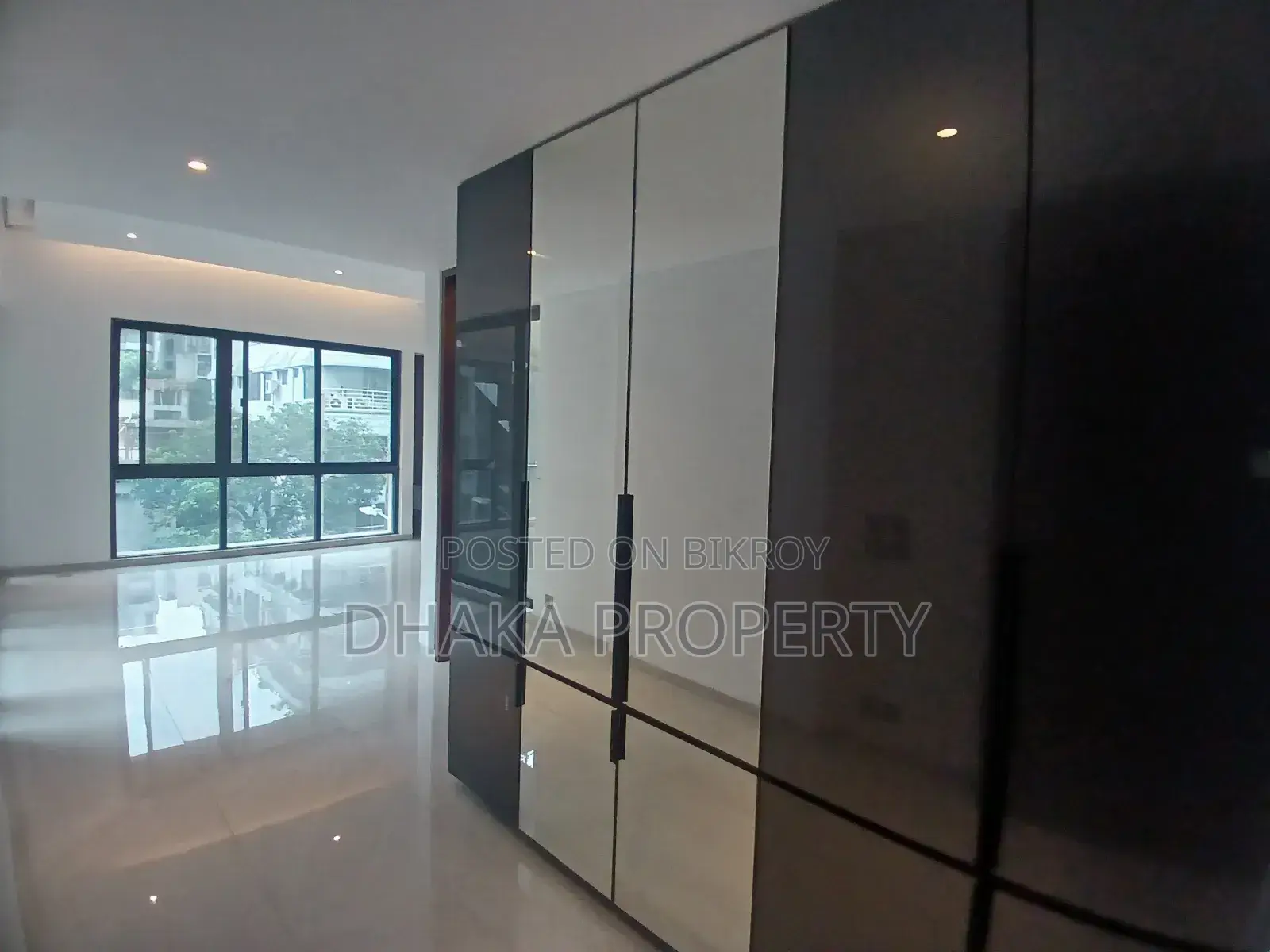 4 Bedroom Apartment in SPL, Baridhara for Rent