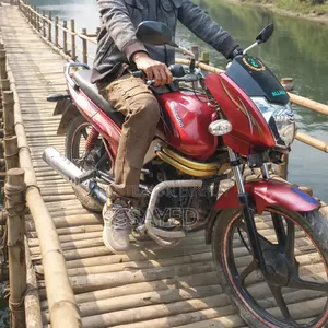 Mahindra Centuro 2018 Red
