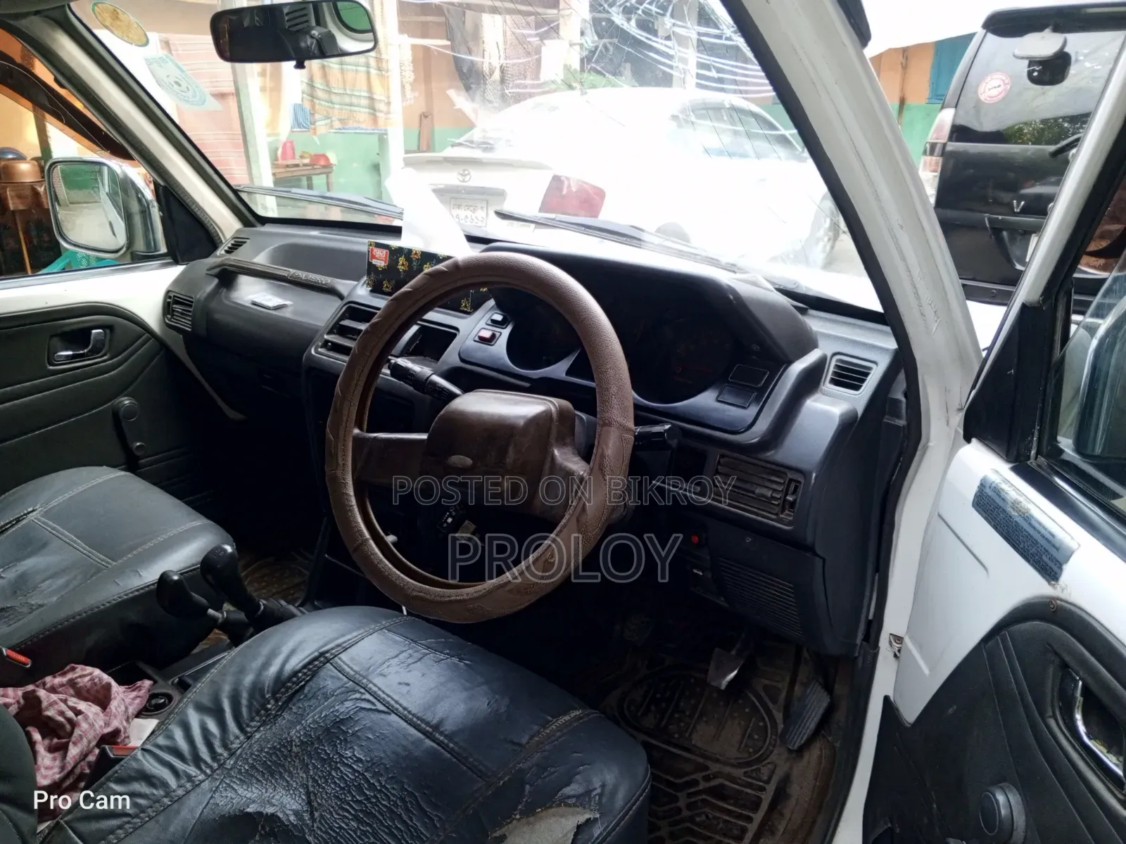 Mitsubishi Pajero 1995 White