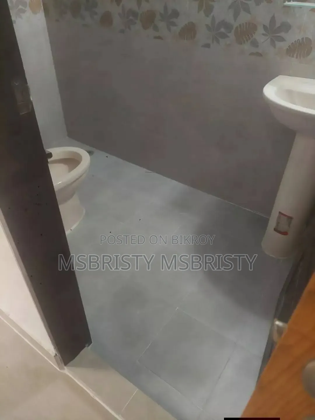 3-Bedroom Block of Flats in Falat, Mohammadpur for Sale