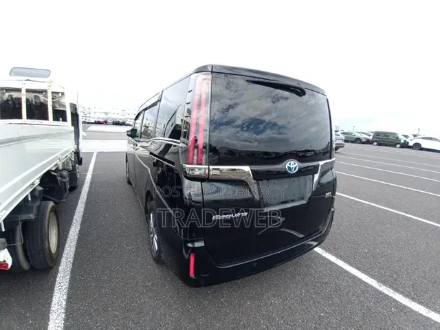 Toyota Esquire 2020 Black