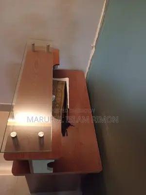 Reception Table /Fly Wood