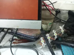 মাইক্রোস্কোপ ক্যামেরা এবং স্ট্যান্ড এবং লেন্স বিক্রি হবে।