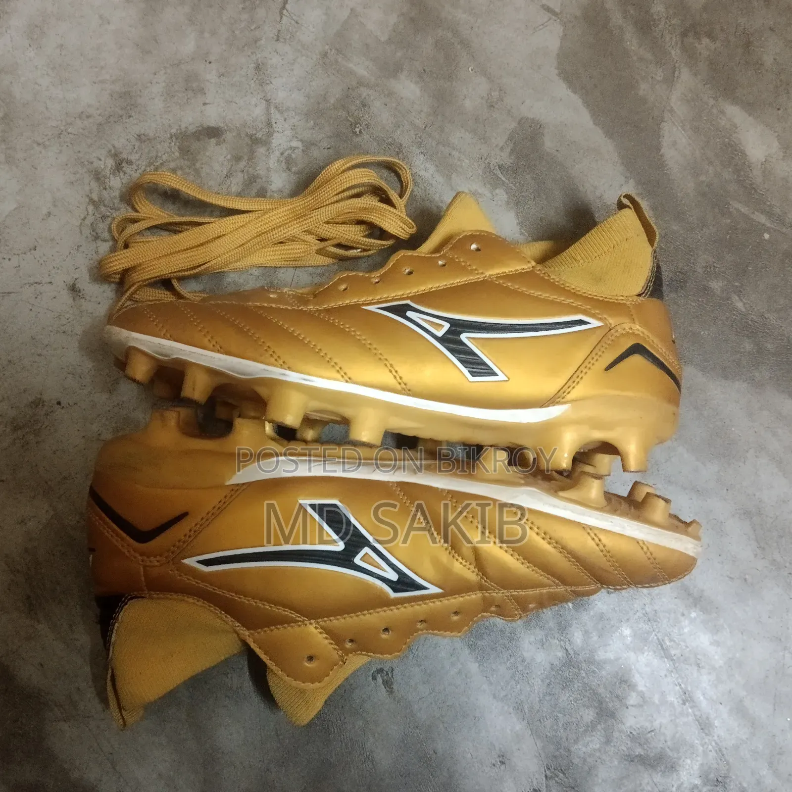 Fresh Anza Pro Football Boots for sale - Size 41 - Used only for 1 day
