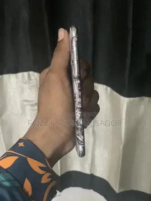 Apple iPhone X 64 GB White