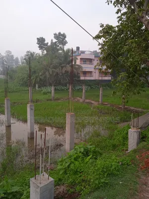 পূর্বাচলে ডেমরা–কালিগঞ্জ মেইন রোড সংলগ্ন ৫ শতাংশ জমি বিক্রয় হবে
