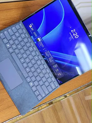 Laptop Microsoft Surface Pro 11th Edition, a Copilot+ PC 16GB SSD 512GB