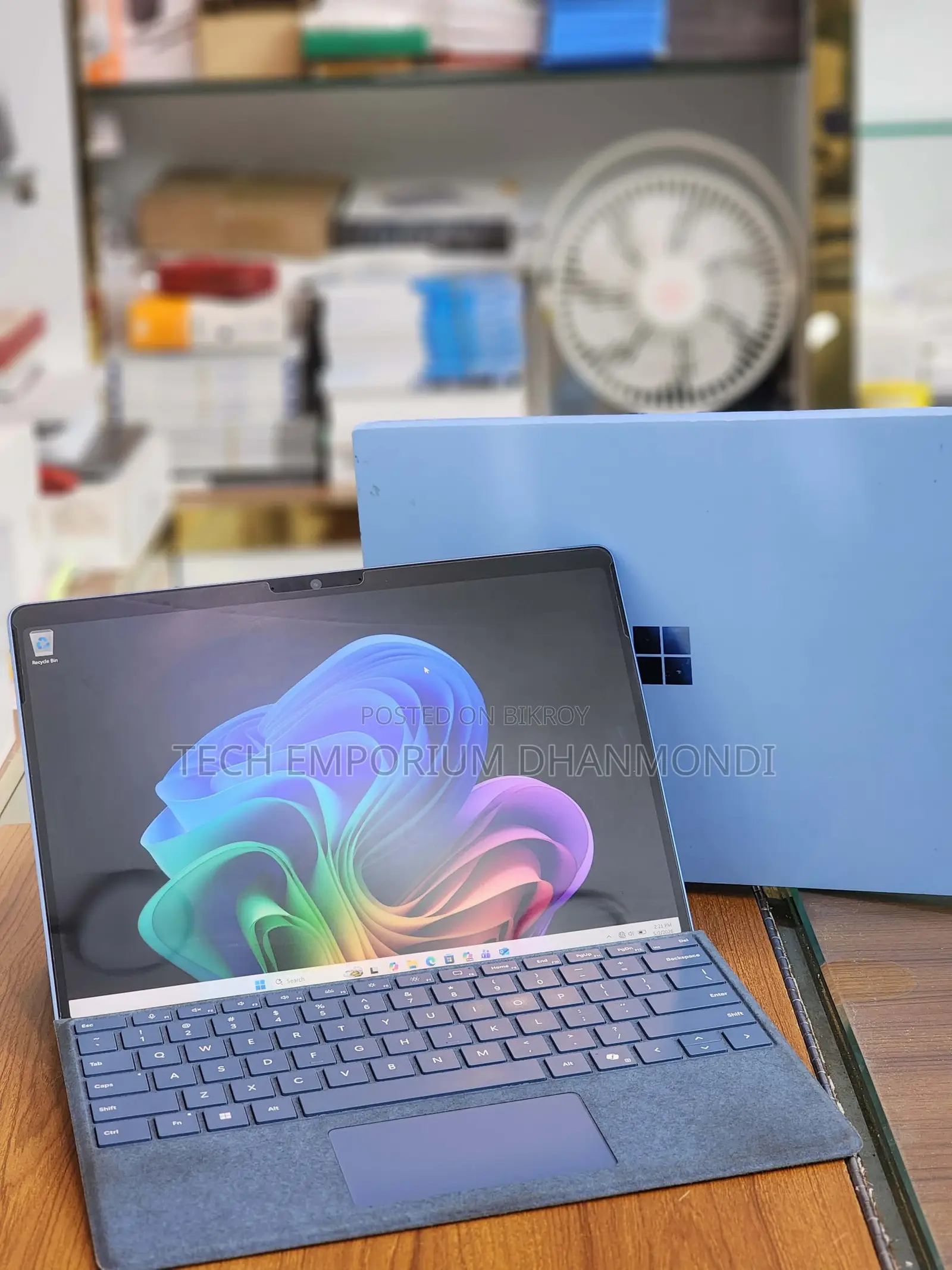 Laptop Microsoft Surface Pro 11th Edition, a Copilot+ PC 16GB SSD 512GB