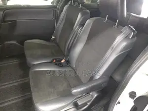 Toyota Noah 2021 Pearl