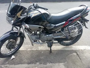 Hero Glamour 2006 Black