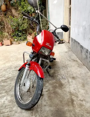 হিরো স্প্লেন্ডার প্লাস ২০১৩ রেড