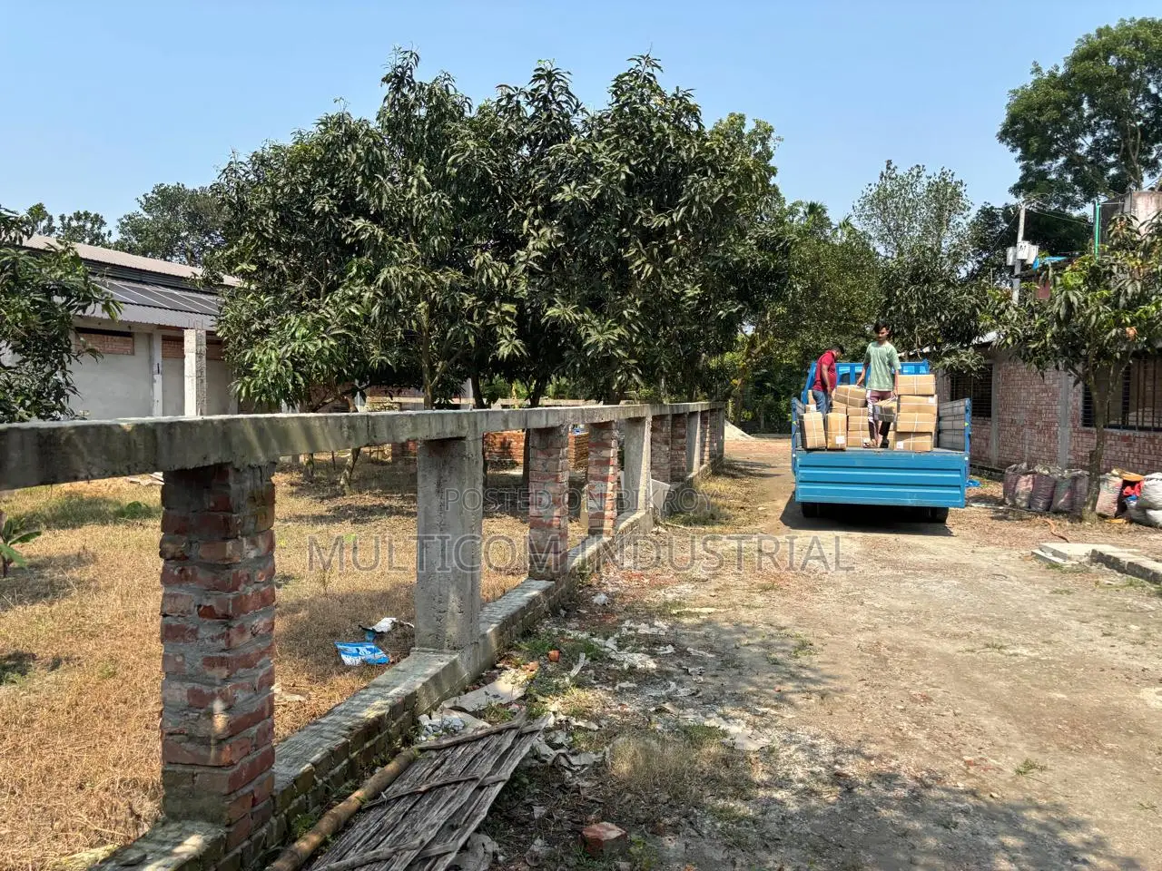 গাজীপুরের তেলীহাটিতে ৪০,০০০ বর্গফুট ফ্যাক্টরি শেডসহ ৫.২০ বিঘা জমি