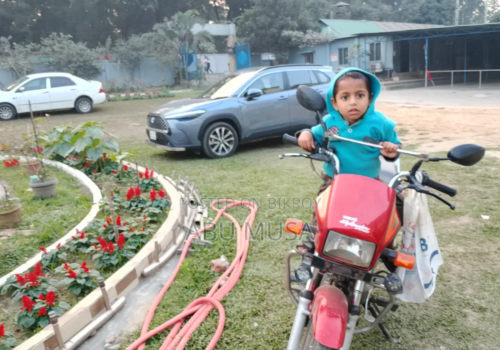 হিরো স্প্লেন্ডার প্লাস ২০১৩ রেড