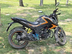 Honda Hornet 2019 Orange