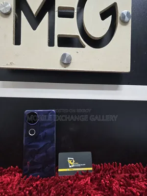 Vivo V50e 128 GB Bronze