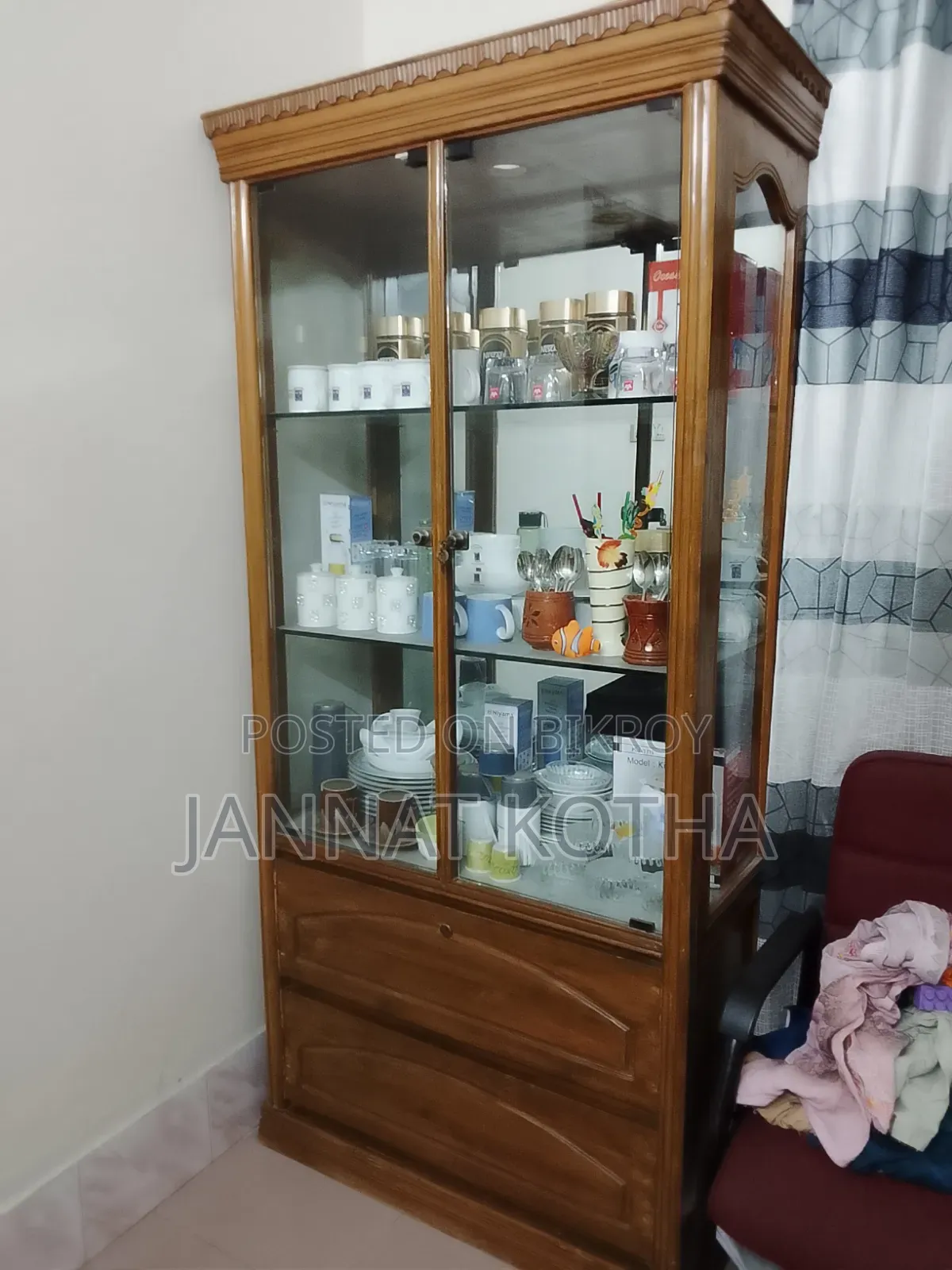 চিটাগাং সেগুন কাঠের গ্লাস কর্নার