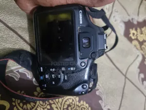 Canon 1300d