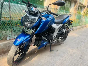 TVS Apache RTR 160 4V 2024 Blue