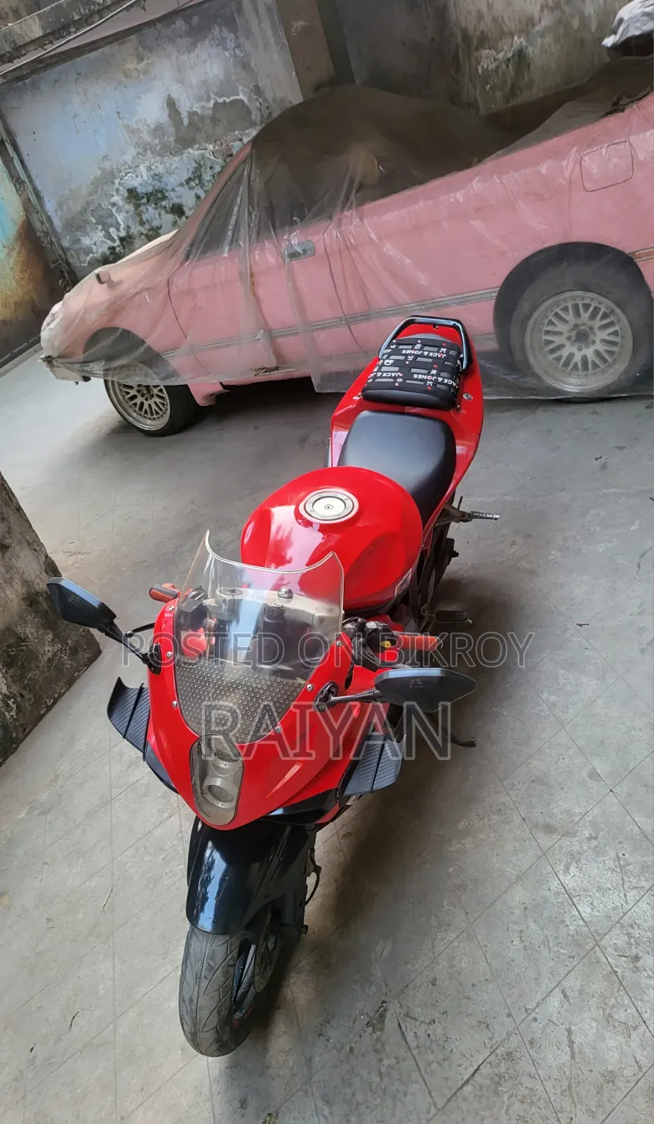 Hyosung GT250R 2012 Red
