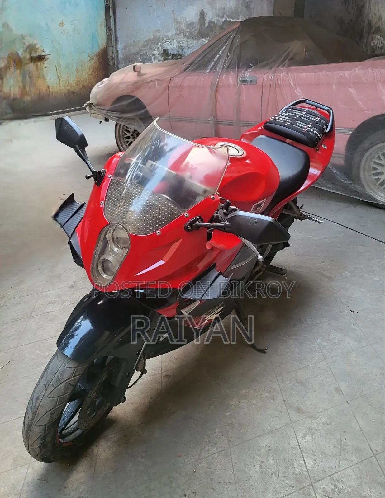 Hyosung GT250R 2012 Red