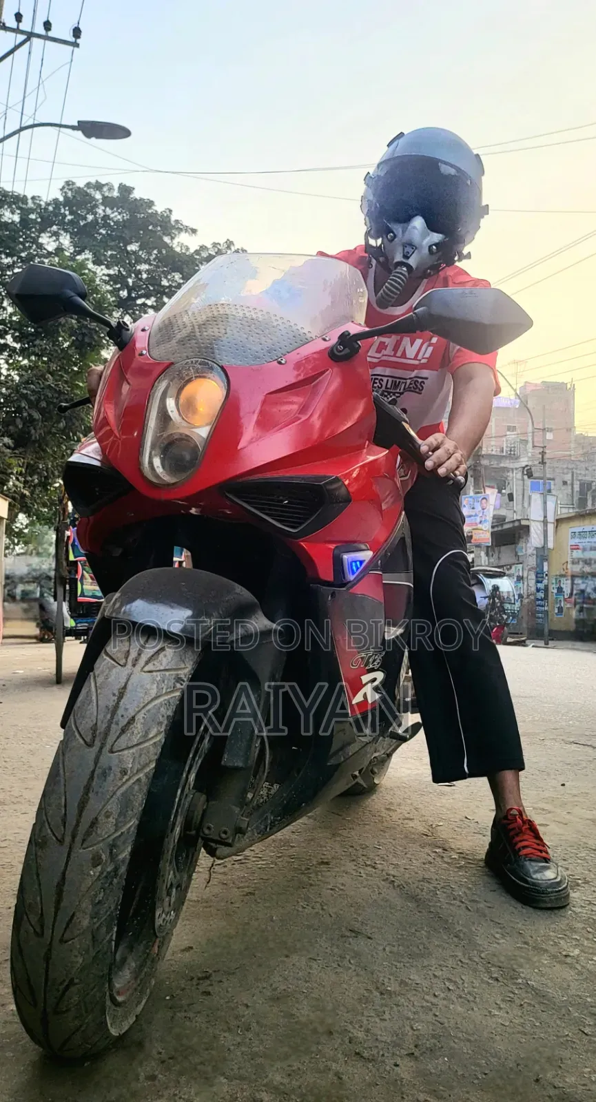 Hyosung GT250R 2012 Red