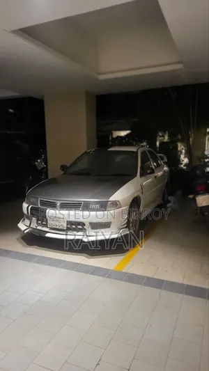 Mitsubishi Lancer 1998 White