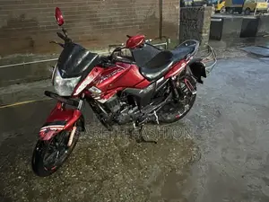 হিরো হাঙ্ক ২০১৭ রেড