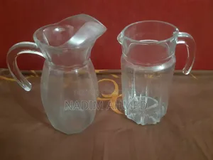 ২টি নতুন গ্লাস জগ