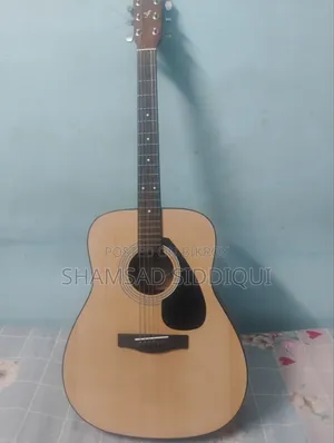 Yamaha Acoustic Guitar