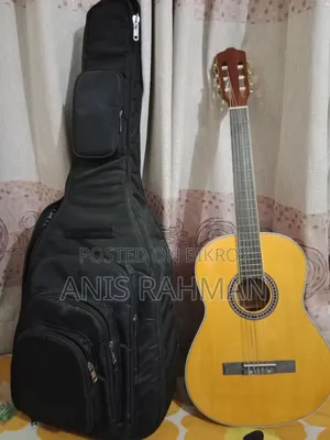 Deviser Classical Guitar.