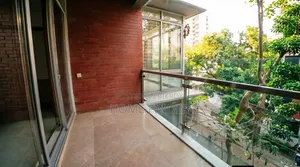 গুলশানে ৩ বেডরুমের অ্যাপার্টমেন্ট ভাড়ার জন্য