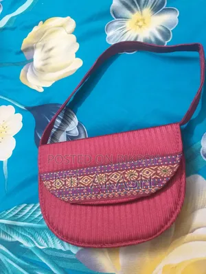 লেডিস হ্যান্ড ব্যাগ