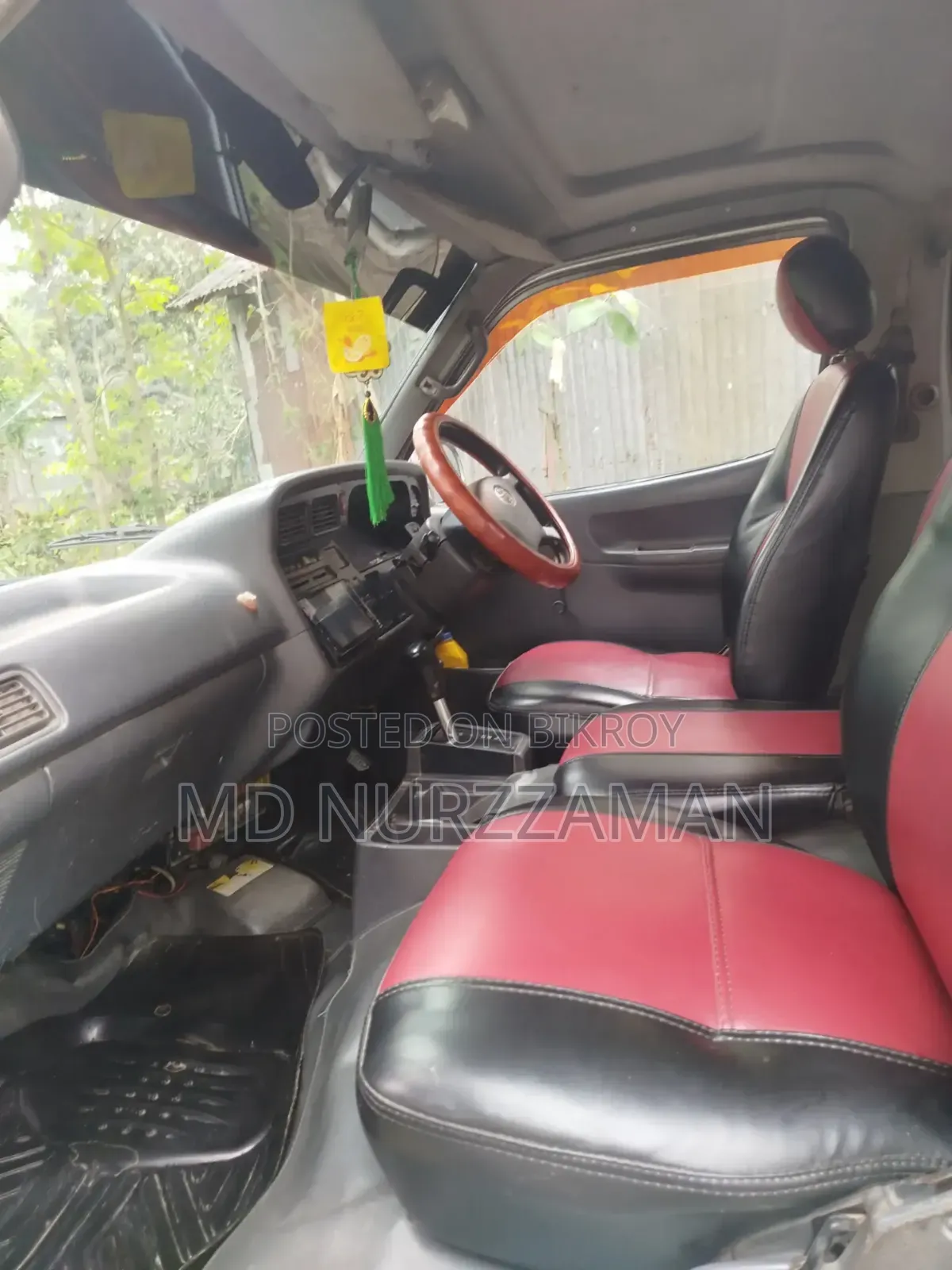 Toyota HiAce 2022 Green