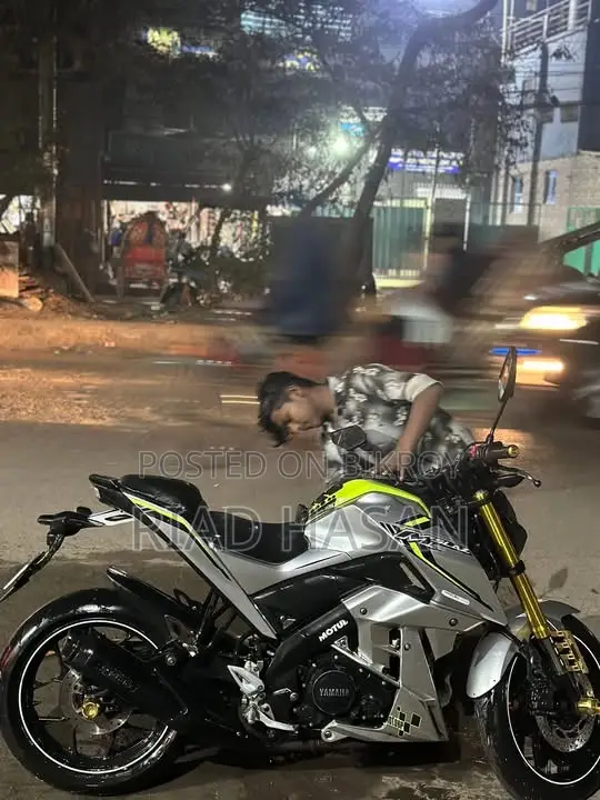Yamaha 2016 Silver