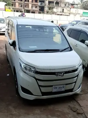 Esquire Noah for Rent