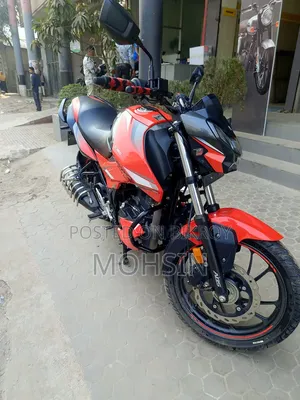 Hero Thriller 160R 2024 Red