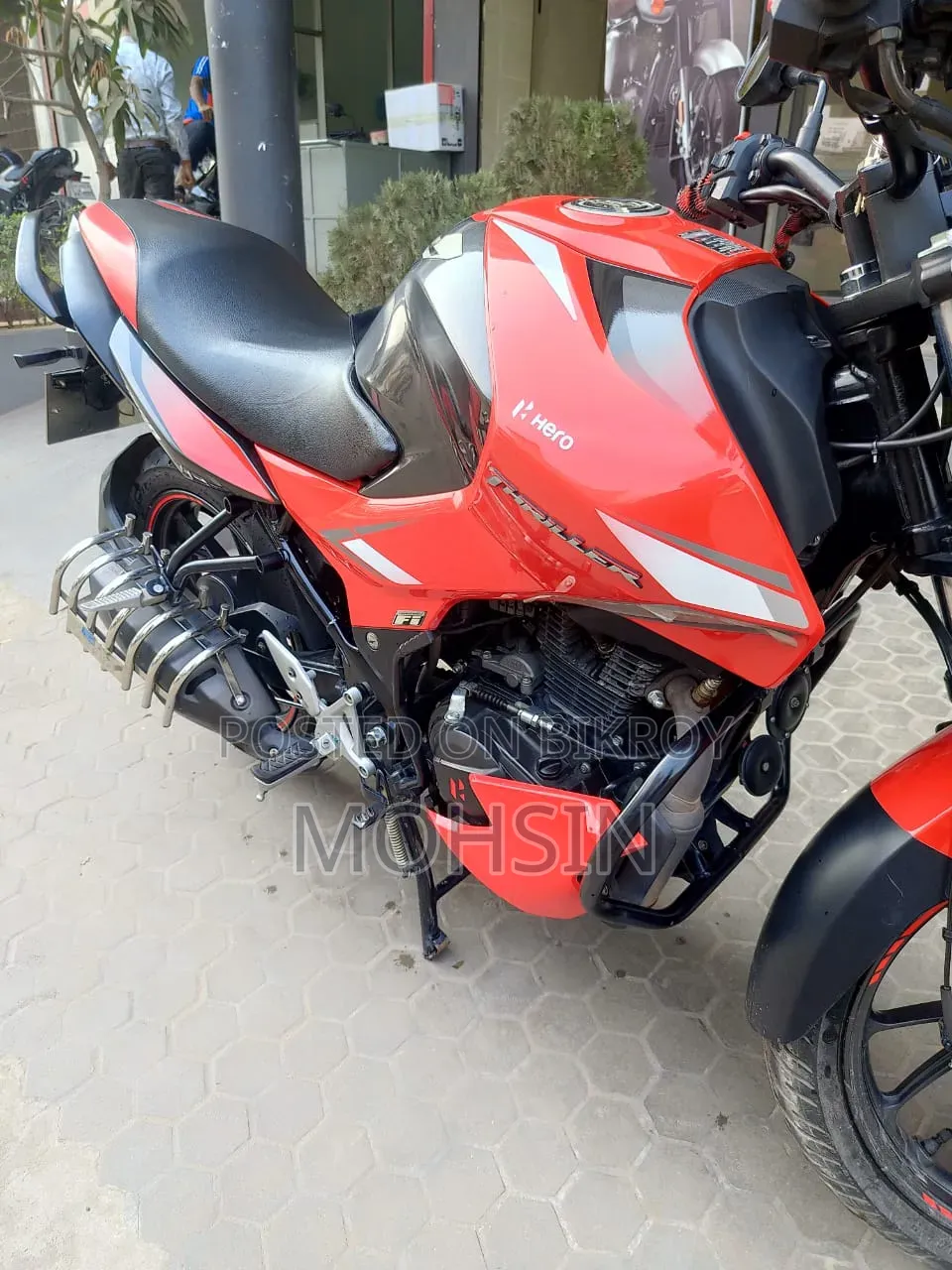 Hero Thriller 160R 2024 Red