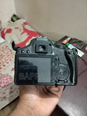 Canon EOS 450D DSLR