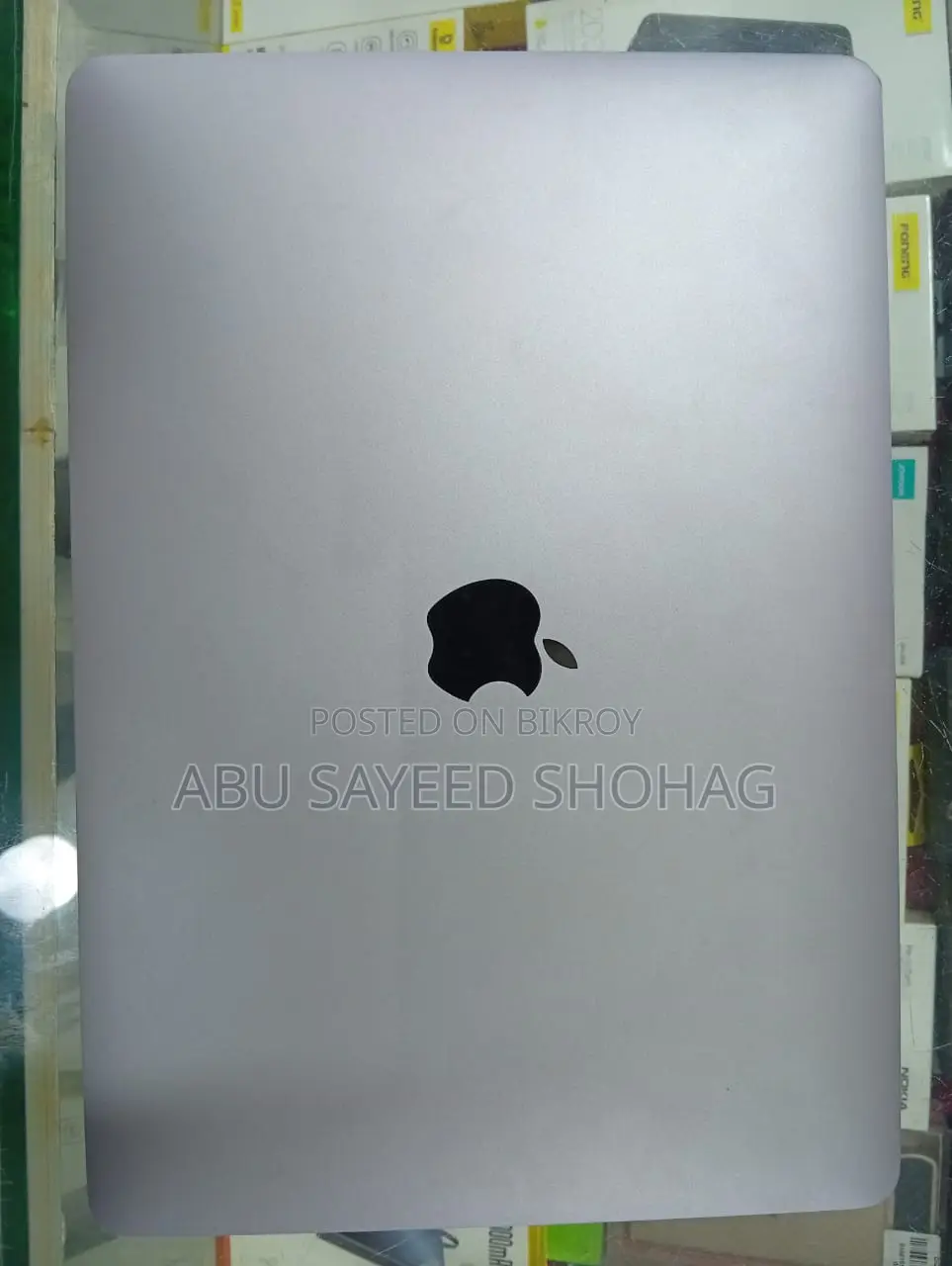 Laptop Apple MacBook Pro 2022 M2 8GB Apple M2 SSD 256GB