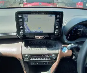 Toyota Yaris Cross 2021 Red