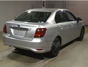 Toyota Axio 2021 Silver
