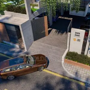 4-bedroom Apartment in Bashundhara for sale