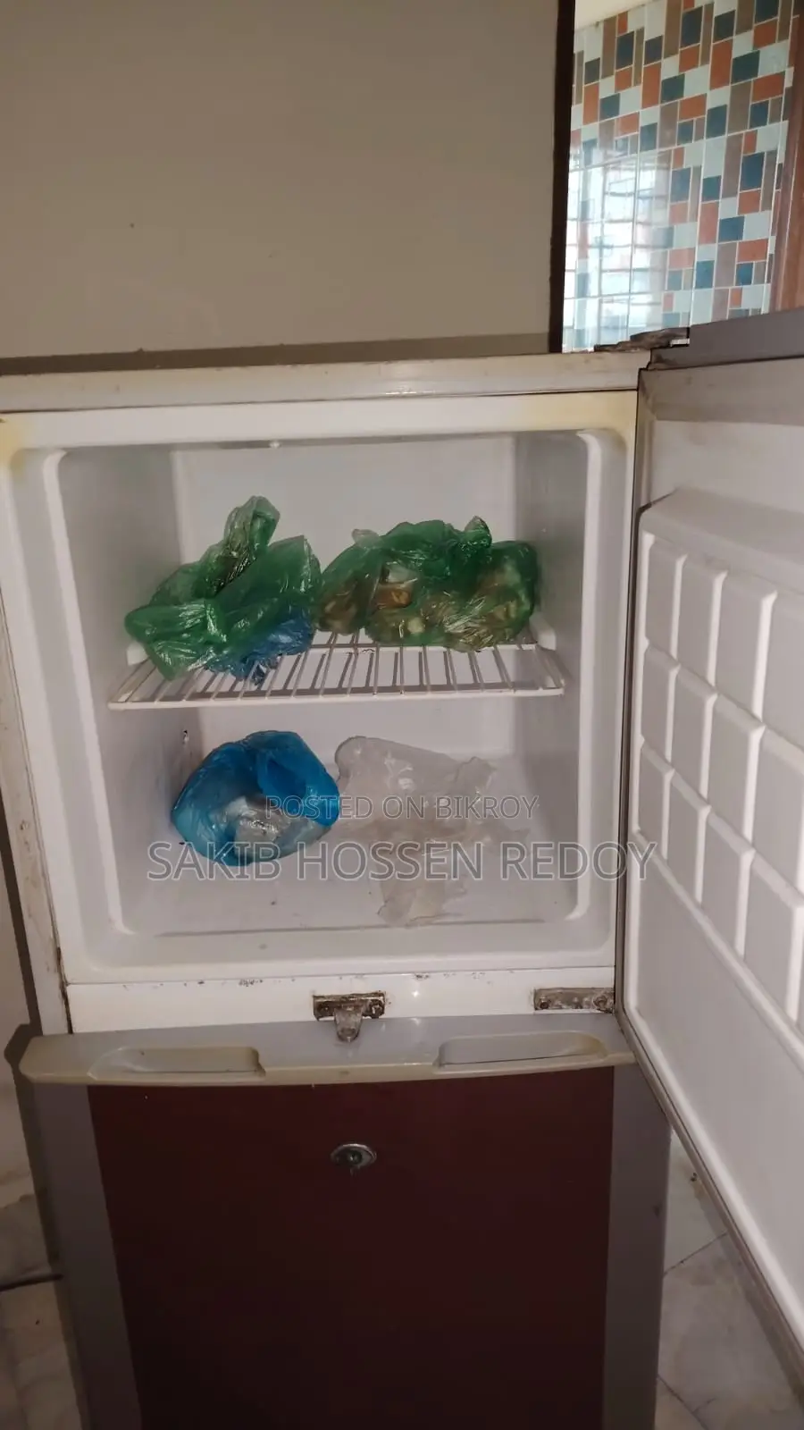 ফ্রিজ বিক্রয় করা হবে (Urgent)