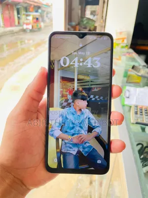 Oppo A18 128 GB Blue