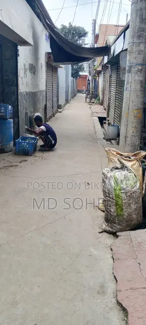 খুলনা সদরে আসবাবপত্রসহ ৪ বেডরুমের বাড়ি বিক্রয় হবে